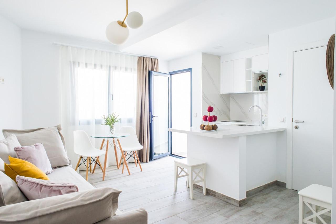 Studio Lirio Seaview Corralejo By Holidays Home Esterno foto